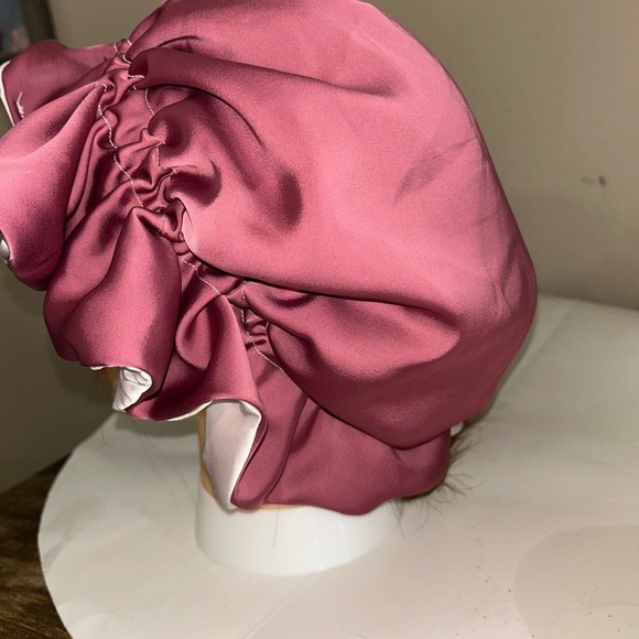 Mauve & light pink Reversible silk Bonnet - Picture 3 of 3